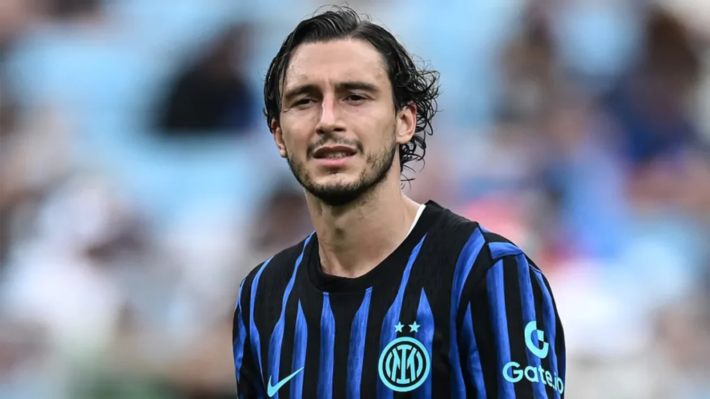 L'Inter saluta Matteo Darmian: «Leader silenzioso, sei anni per costruire qualcosa di meraviglioso» 1 Darmian Inter Fluminense 3 1