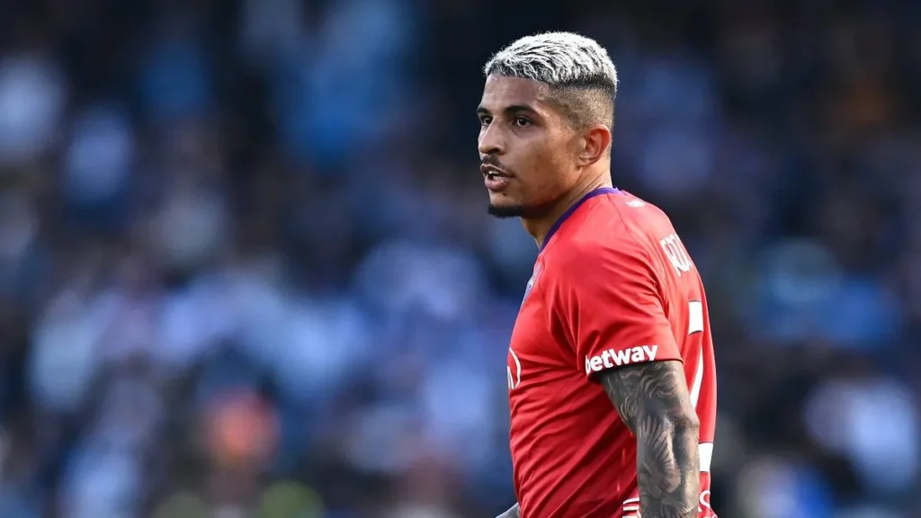Dodò l'alternativa a Palestra per sostituire Dumfries! Il prezzo agevola l'operazione 1 dodò, giocatore fiorentina, maglia rossa di profilo