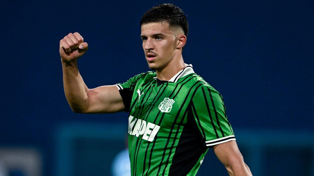 Mercato Inter, si raffredda la pista Muharemovic: sul difensore piomba la Juventus. I dettagli 1 Muharemovic Sassuolo Lazio