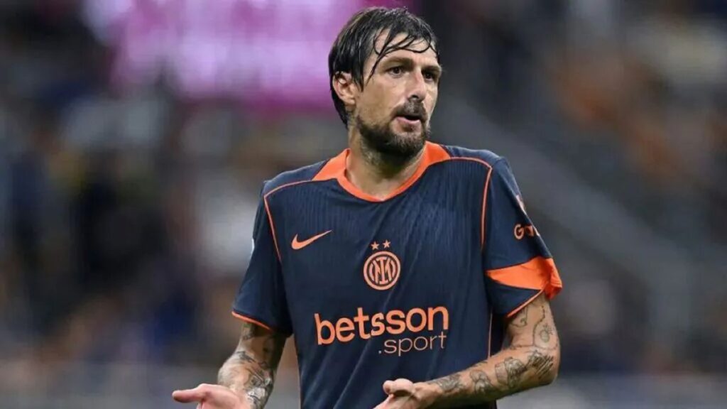 Acerbi verso l’addio all’Inter: conferme sul Monza ma c'è anche il Genoa. Le ultime 1 Acerbi