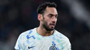 Dalla Turchia rilanciano: il Fenerbahce prepara l’assalto a Calhanoglu