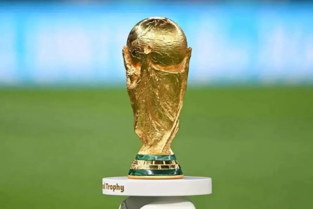 Mondiale all'atto finale, sarà Spagna-Argentina: solo Inter e Como a rappresentare la Serie A 1 coppa mondiale trofeo