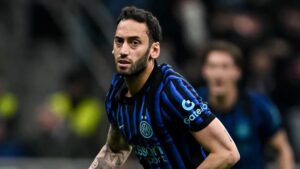 Calhanoglu subito padrone della mediana: firma d’autore nell’esordio da poker contro il Monza