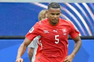 Akanji scherza sull’Inter in Svizzera: «Io non più abituato a non prendere gol? Però poi ribaltiamo le partite»