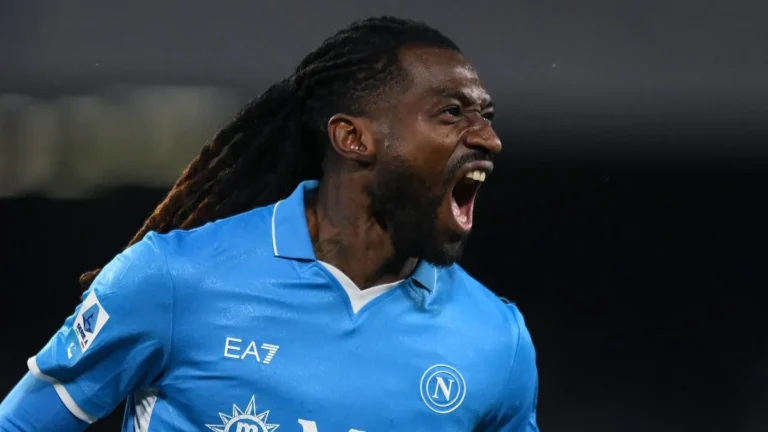 Anguissa si allontana dal rinnovo con il Napoli: l’Inter osserva e fiuta il colpo a parametro zero. Le cifre del possibile ingaggio del centrocampista