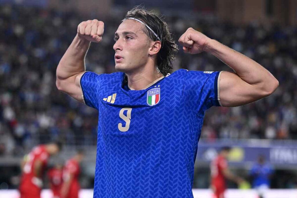 Pio Esposito, 35 minuti per lasciare il segno: un tiro, un gol e numeri da centravanti vero in Italia Turchia 1 Pio Esposito Italia Turchia per calcio